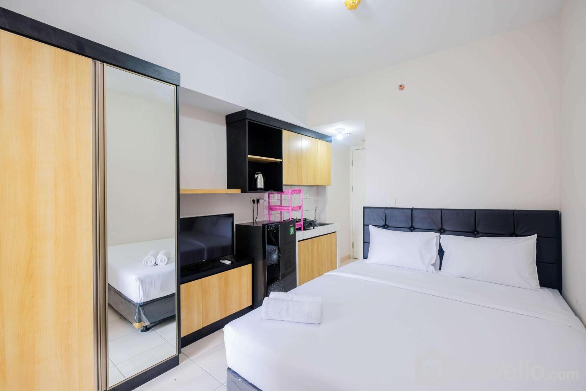 Apartemen Comfortable Springlake Summarecon Near Mall By Travelio