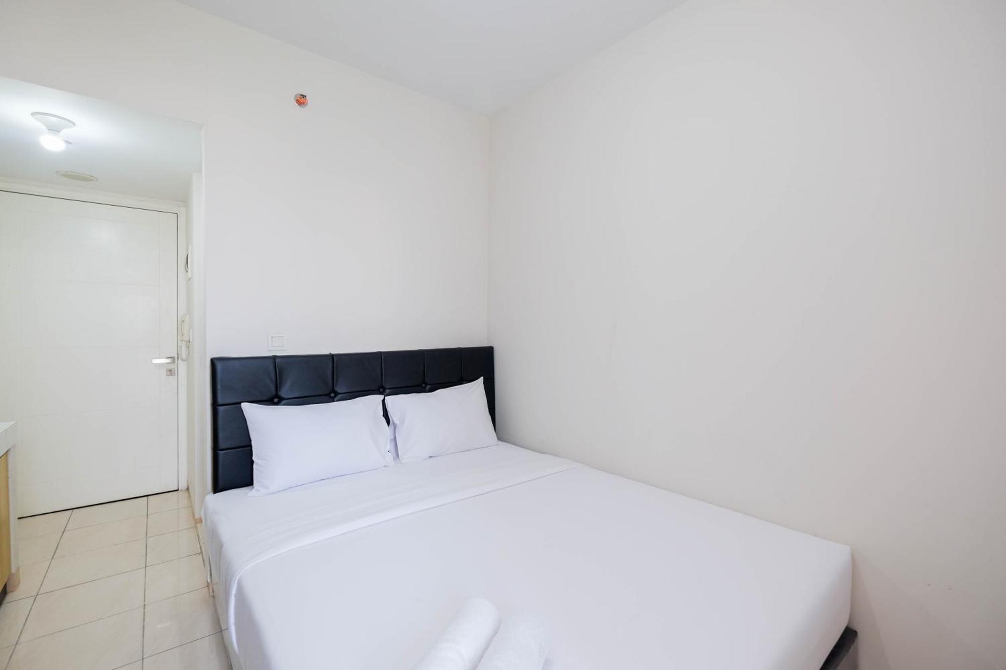 Apartemen Comfortable Springlake Summarecon Near Mall By Travelio